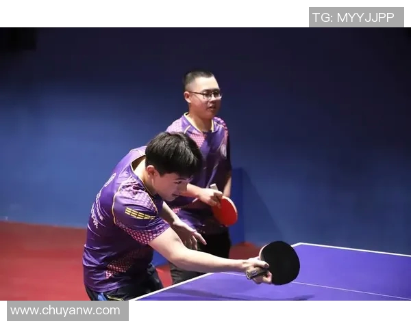 重庆乒乓球队在杯赛积分榜上以54分稳居第一名展现强劲实力 重庆乒乓球队在杯赛积分榜上以54分稳居第一名展现强劲实力