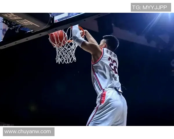 CBA赛场激战正酣辽宁队迎战北京北控全力争胜展现实力