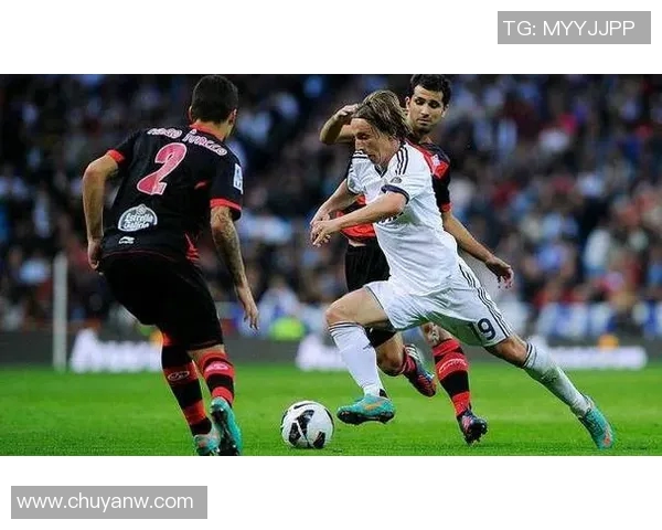 塞尔塔与皇马对决前瞻分析双方状态与战术布置全解析