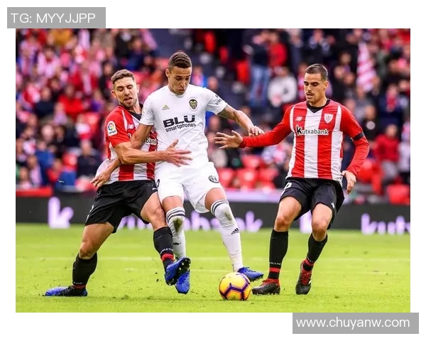 西杯激战巴塞罗那迎战巴伦西亚力争晋级决赛的关键对决 西杯激战巴塞罗那迎战巴伦西亚力争晋级决赛的关键对决