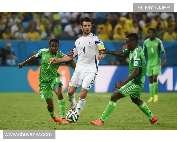 南京足球队边路渗透战术解析及其在比赛中的应用效果分析